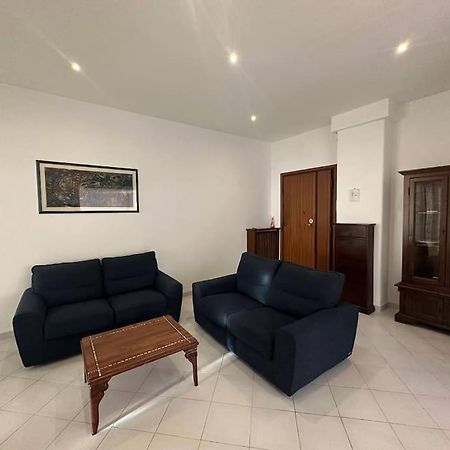 Ferienwohnung Centocelle, Metro C Luminoso Quadrilocale Rom Exterior foto