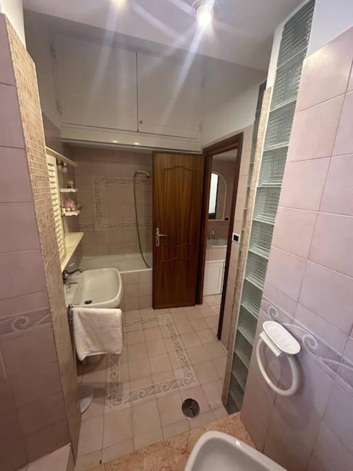 Ferienwohnung Centocelle, Metro C Luminoso Quadrilocale Rom Exterior foto